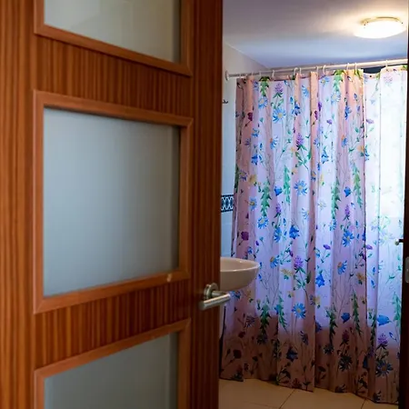 El Tajaraste Icod De Los Vinos